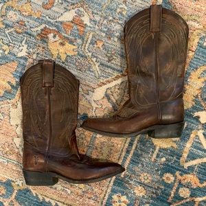 Women’s Frye Cowboy Boot Size 8